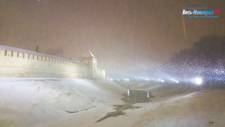 Апрель, снег, Великий Новгород3476