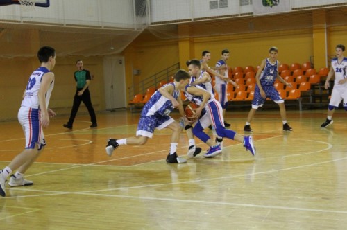 Cпортсмены из Всеволожска, Калининграда, Котласа и Великого Новгорода сразятся за выход в полуфинал первенства России по баскетболу